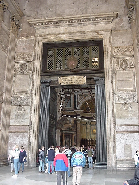 Rome Pantheon 03.jpg